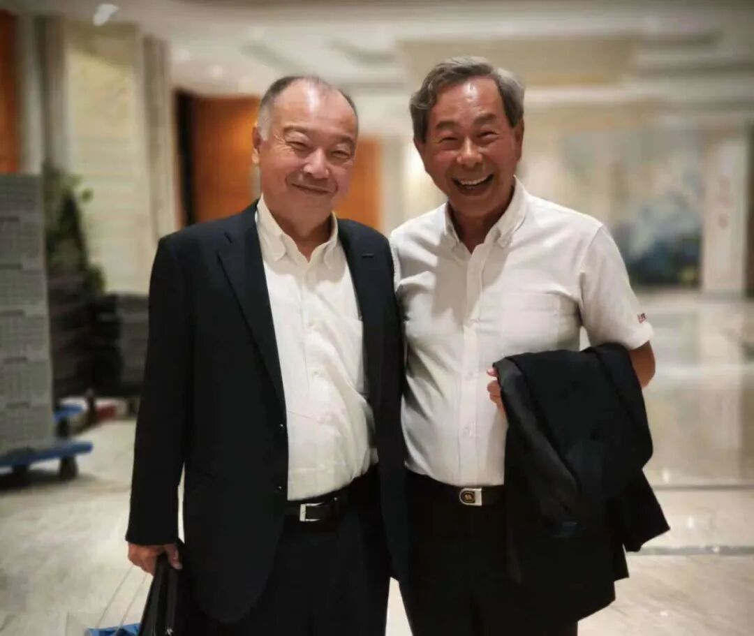 兄弟登山互扶持,携手走过20年,祝贺复盛埃尔曼20周年庆圆满成功