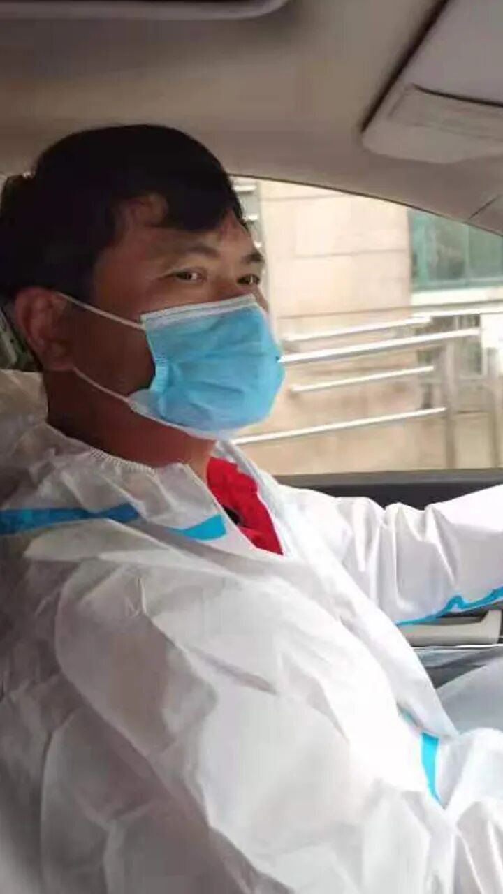 好样的，致参加抗疫志愿者的复盛同仁们，为你们点赞！