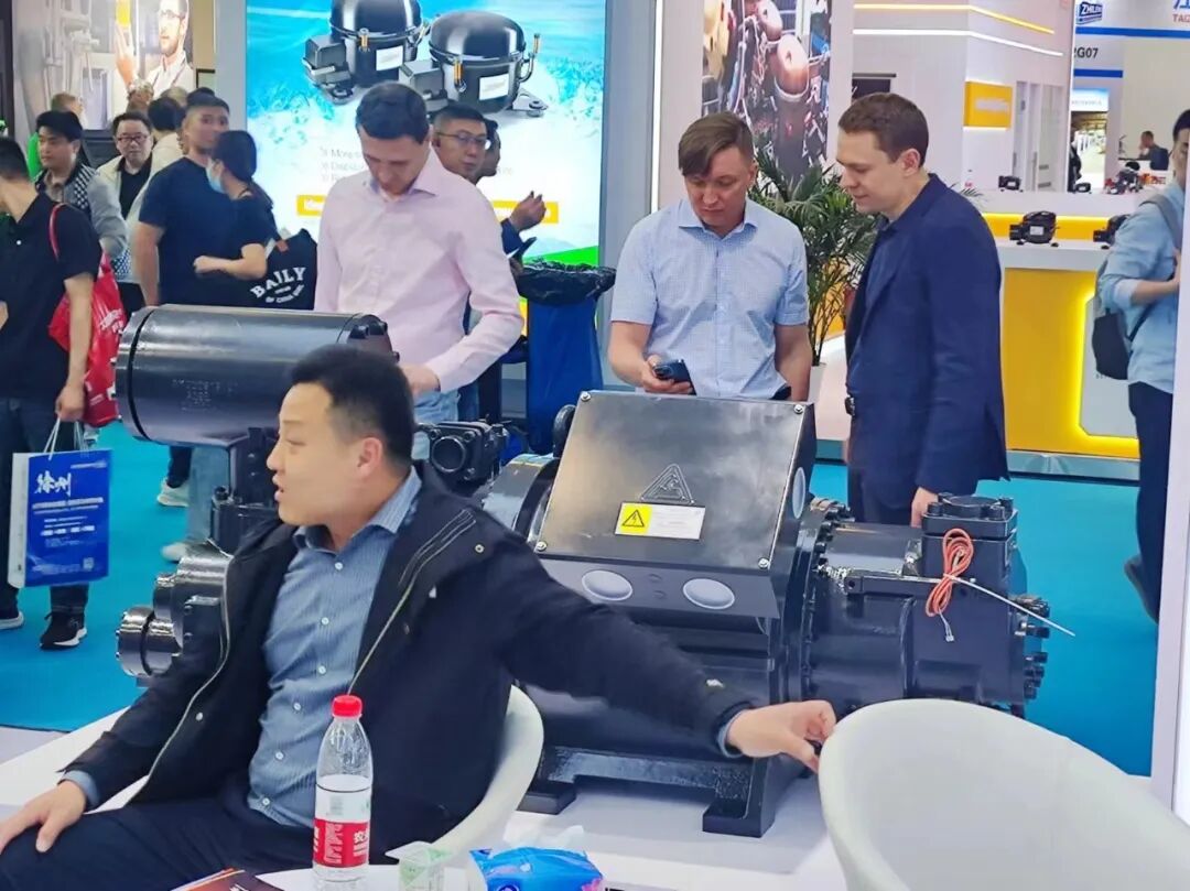 数万观众涌入,北京制冷展上复盛产品尽显神采,引无数海内外观众兴趣盎然
